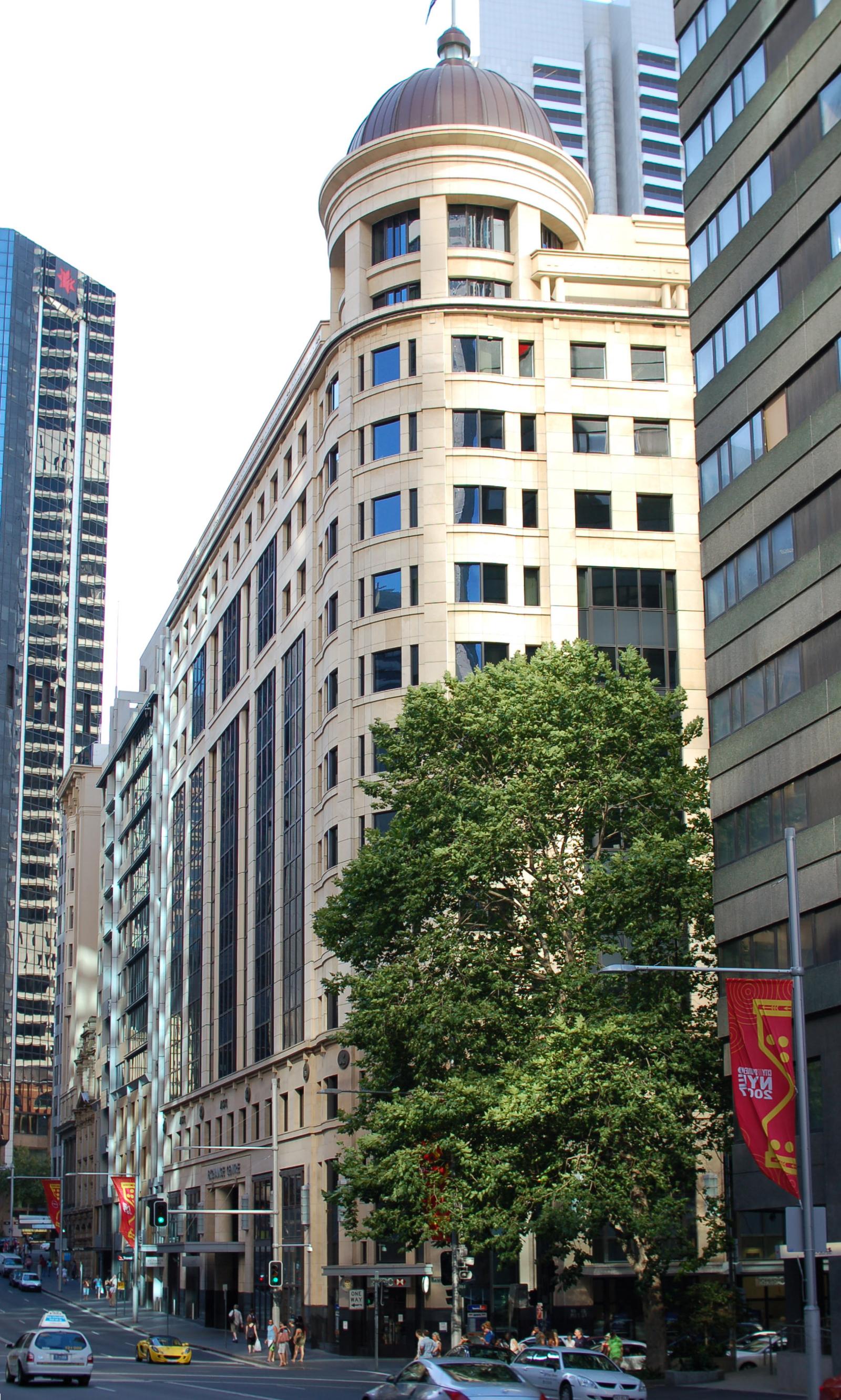 ASX 200 surges 2% as global markets rally higher