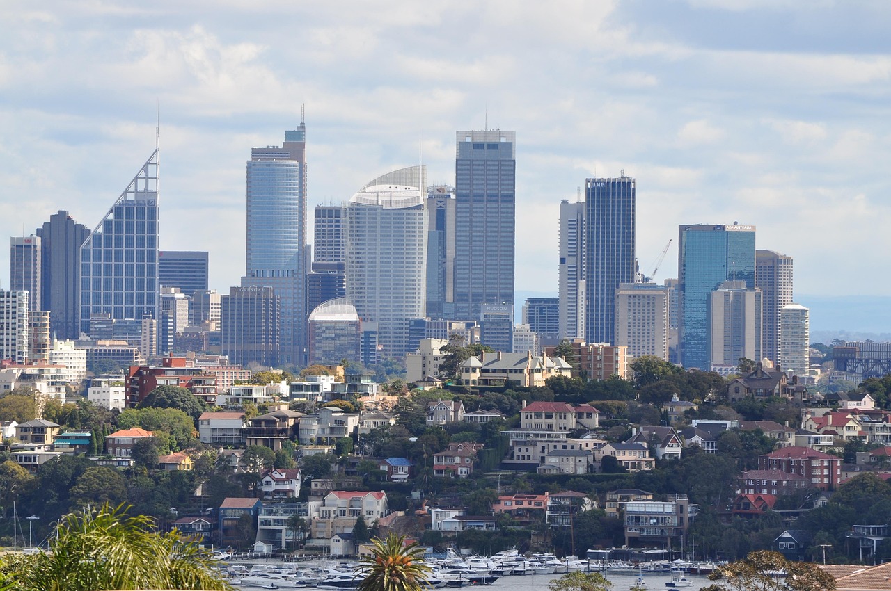 ASX 200 Holds Steady While Global Markets Surge Higher